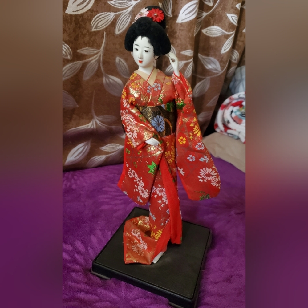 Vintage Japanese Kimono Doll Geisha Figurine  14"